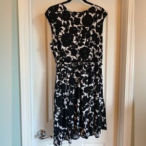 Beautiful, Alfani belted dress, black and white. Perfect for day or night. Large